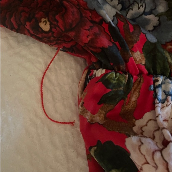 Alice + Olivia Clarine Silk Red Dress Floral Wrap Size 6 - Picture 13 of 13